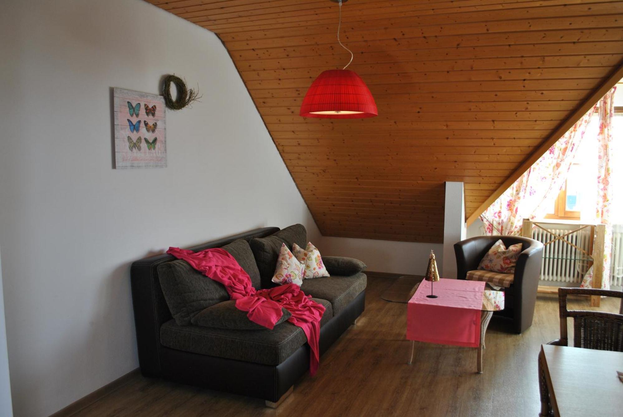 B&B Apart Hotel Goldener Hahn - Nahe An Gartenschau Tal X ไบเออร์สบรอนน์ ห้อง รูปภาพ