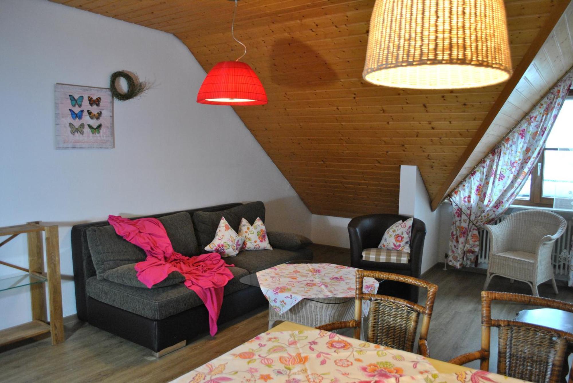 B&B Apart Hotel Goldener Hahn - Nahe An Gartenschau Tal X ไบเออร์สบรอนน์ ห้อง รูปภาพ