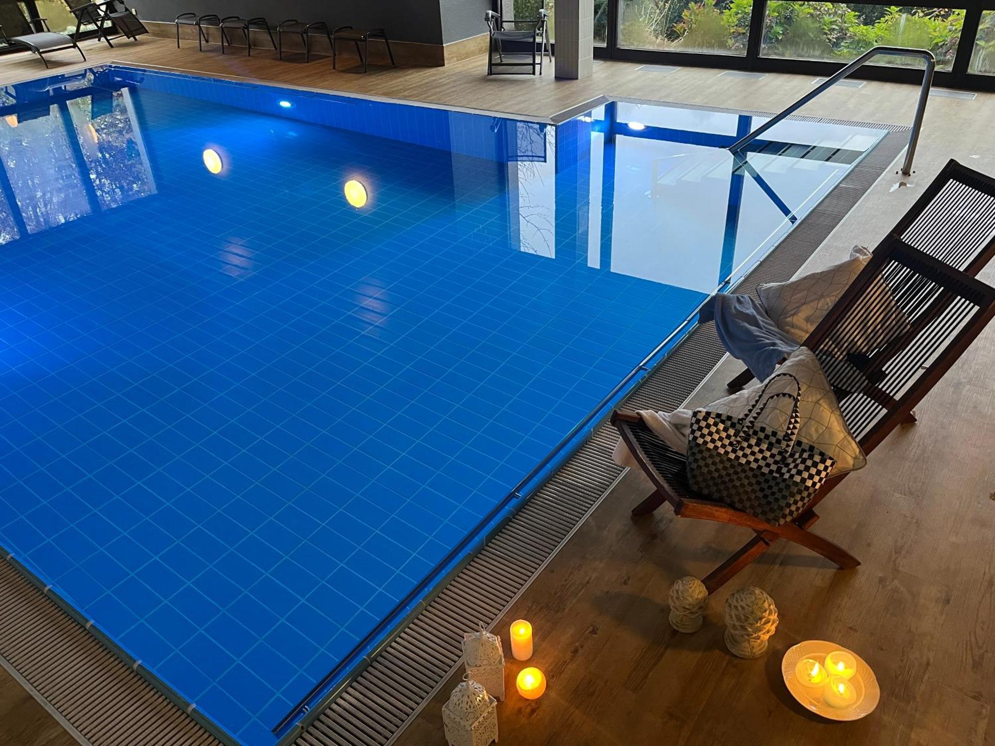 B&B Apart Hotel Goldener Hahn - Nahe An Gartenschau Tal X ไบเออร์สบรอนน์ ภายนอก รูปภาพ